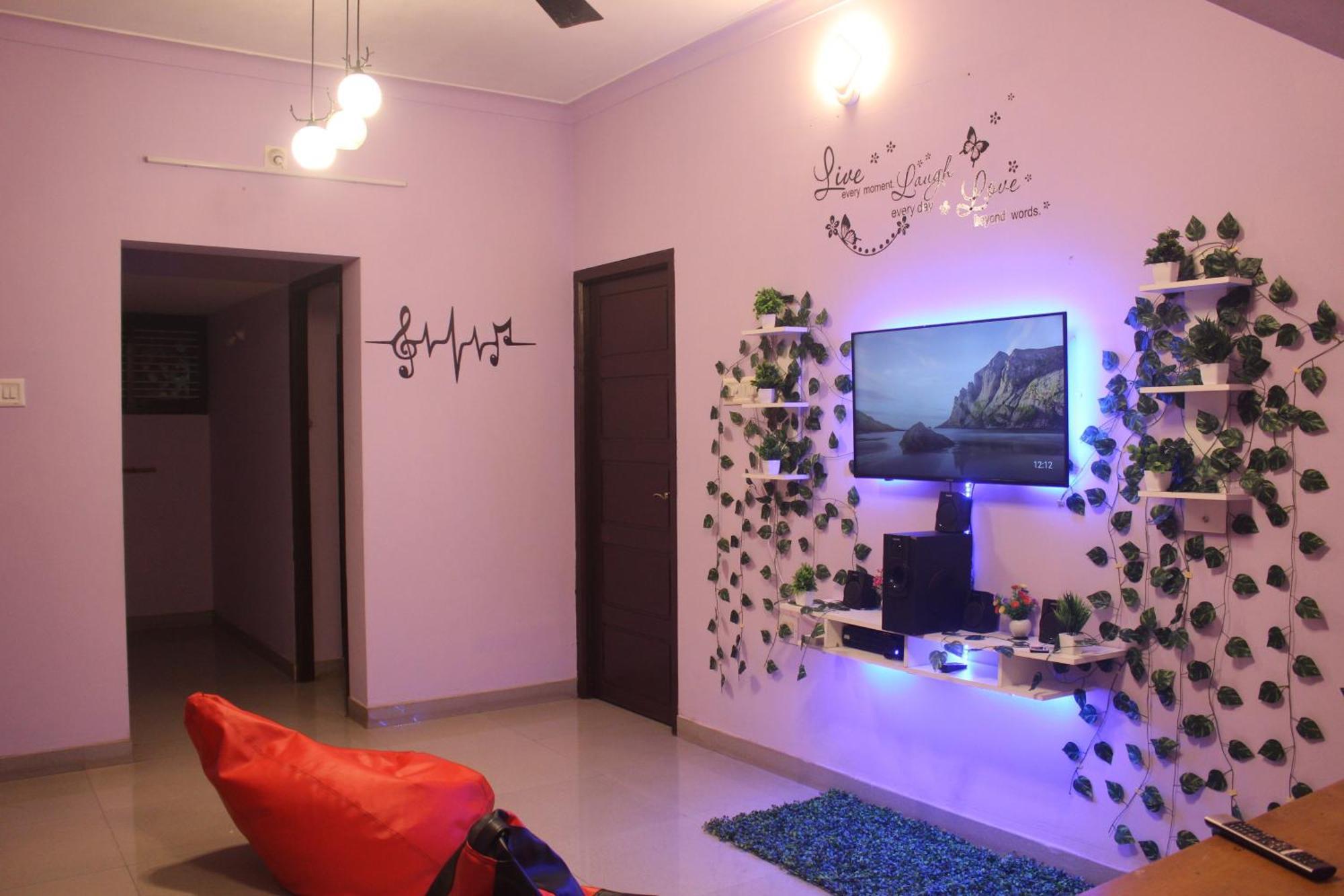 Tropical Villa Homestay 门格洛尔 外观 照片